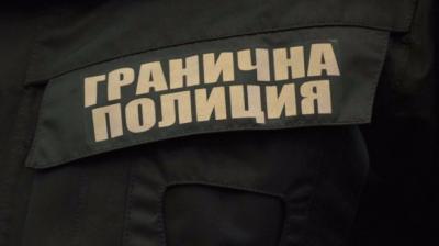 Тежки наказания за полицаите пуснали 42-а души без проверка на летище София