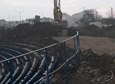 Събарят две трибуни на стадион „Спартак”, въпреки обещанията на Община Варна