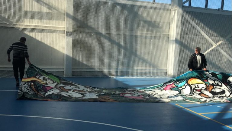 Дариха 30-метрово пано от Funcity +  на спортния комплекс във „Вл. Варненчик”