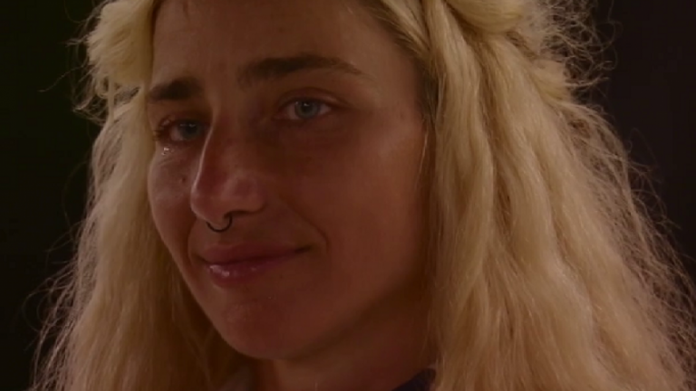 Гаджето на Сами Хосни плаче за чужд мъж в “Сървайвър” СНИМКИ