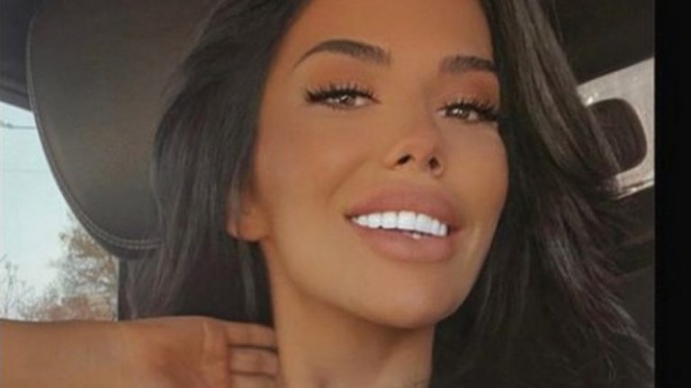 Бившата на Джизъса стана продавачка и се похвали със… СНИМКА