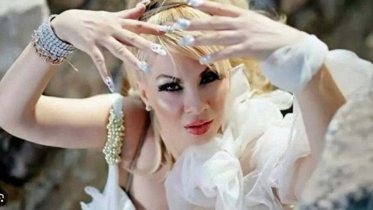 Помните ли “хищната хиена” Петра?! Появи се на гей парти и… ВИДЕО