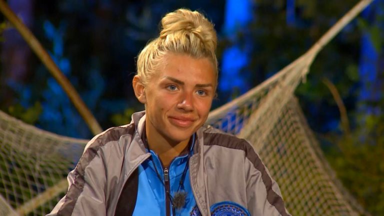 Денислава от “Игри на волята” се пробва с трима от участниците, ето кой успя да вкара в леглото