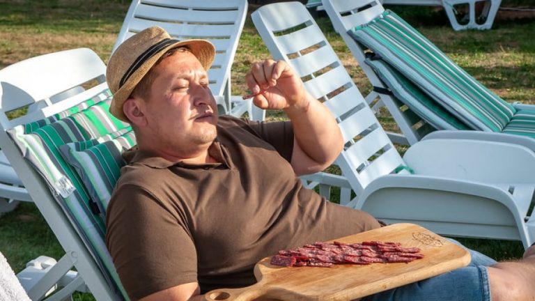 Кенан лъска самочувствието на Петър във “Фермата” със…