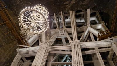 Един ден на 125 метра под земята в солна мина “Величка” в Полша