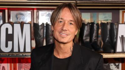 Това ли е новата жена до Кийт Ърбан