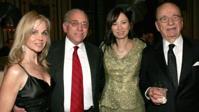 Милиардер и модел: кои са родителите на Никола Пелц-Бекъм