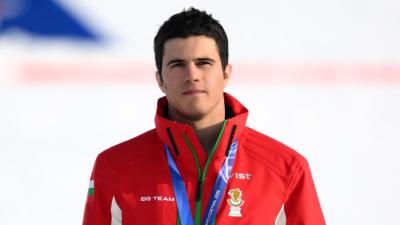 Как Тервел Замфиров се пошегува с олимпийския си медал