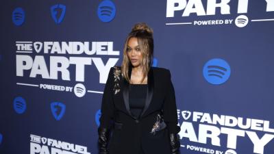 Кой е мъжът до Тайра Банкс