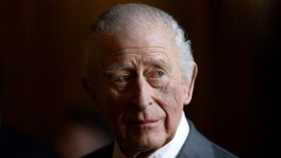 Как реагира крал Чарлз на ареста на брат си Андрю
